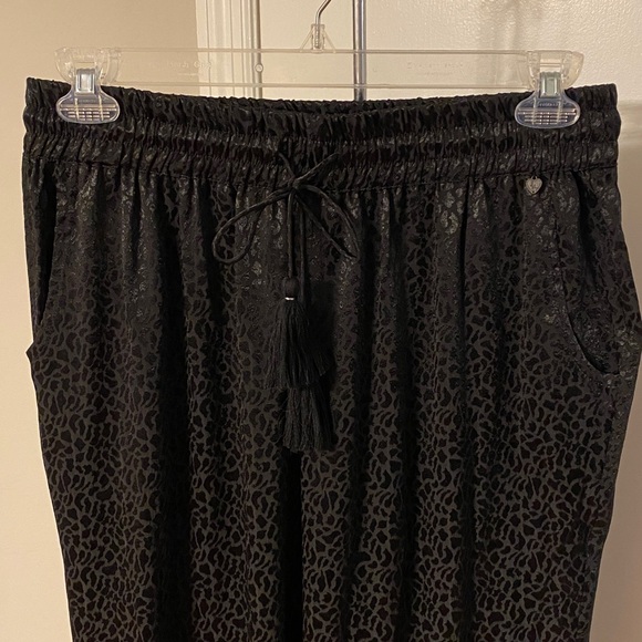 Z & L Europe Pants - Picture 2 of 9